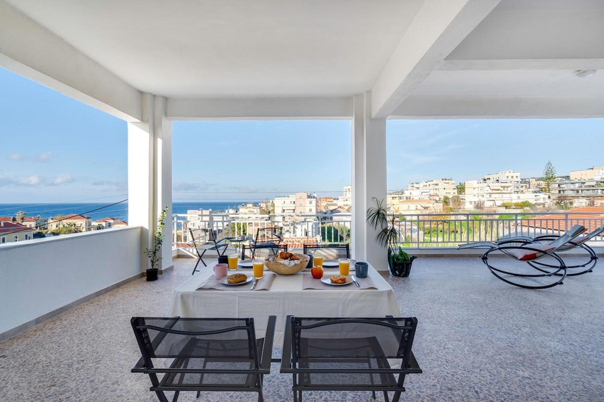 Sea City And Mountain View Apartment Chania  Eksteriør billede